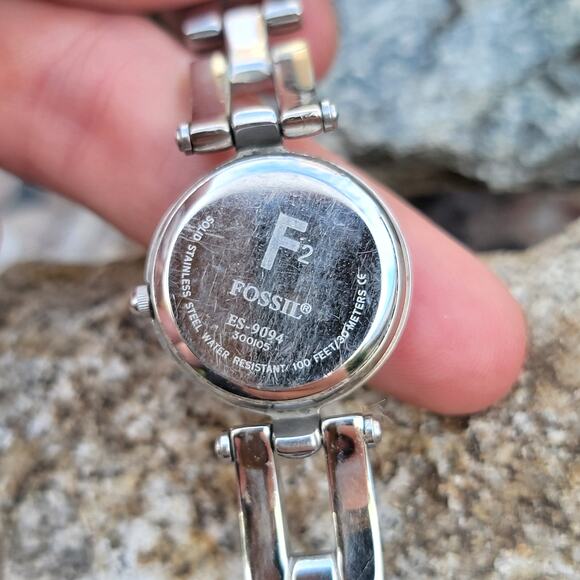 Vintage Watches Fossil F2 ES-9094 Blue Dial Women's Link Bracelet Watch - Picture 3 of 10